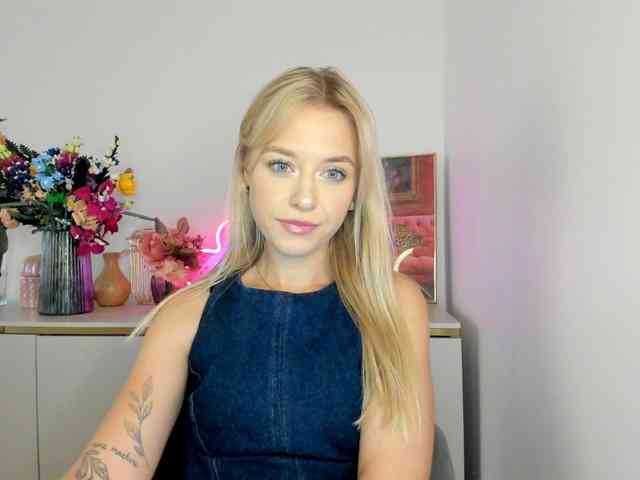 CindyGlam webcam