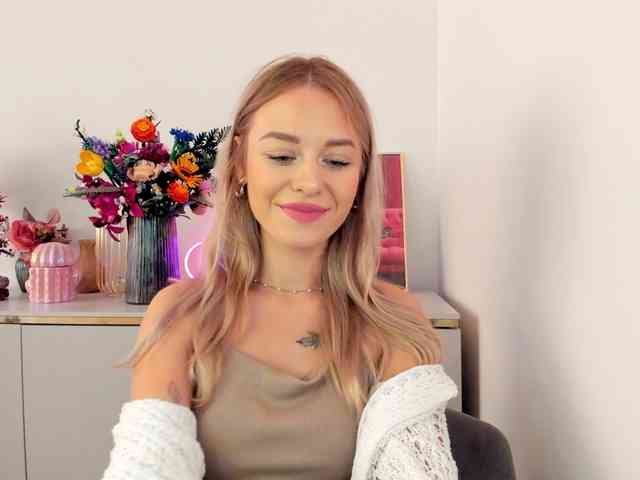 CindyGlam webcam