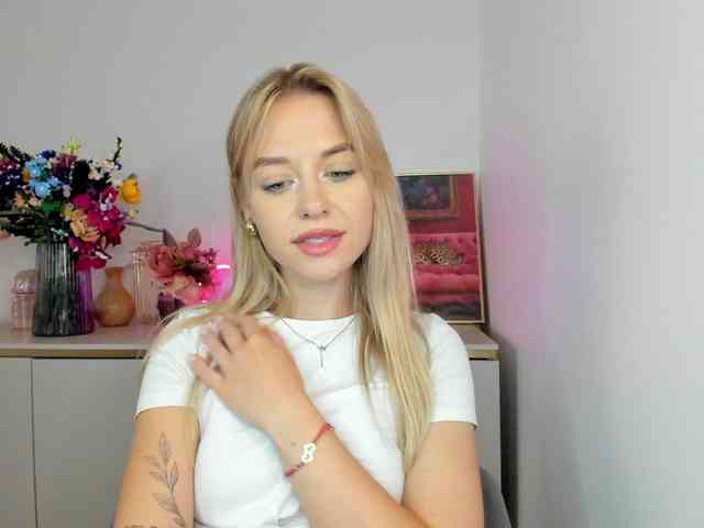 CindyGlam webcam