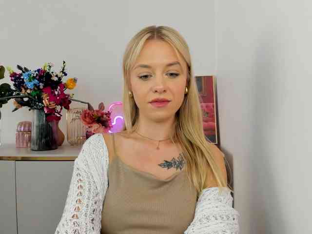 CindyGlam webcam