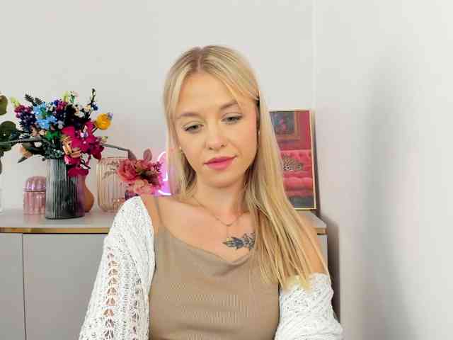 CindyGlam webcam