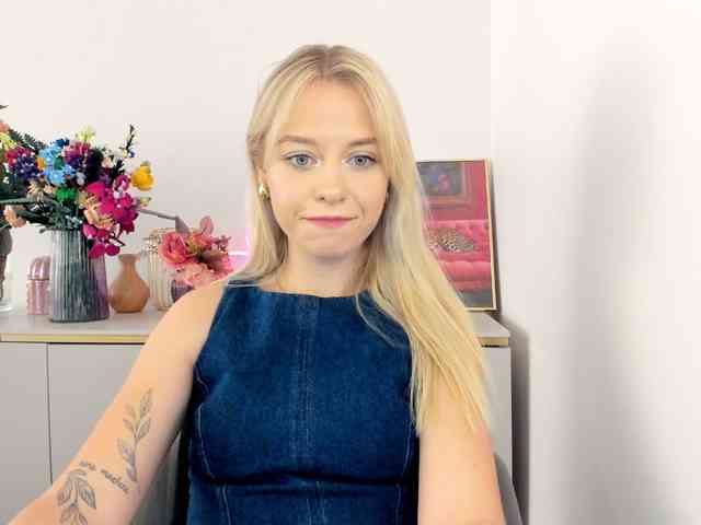 CindyGlam webcam