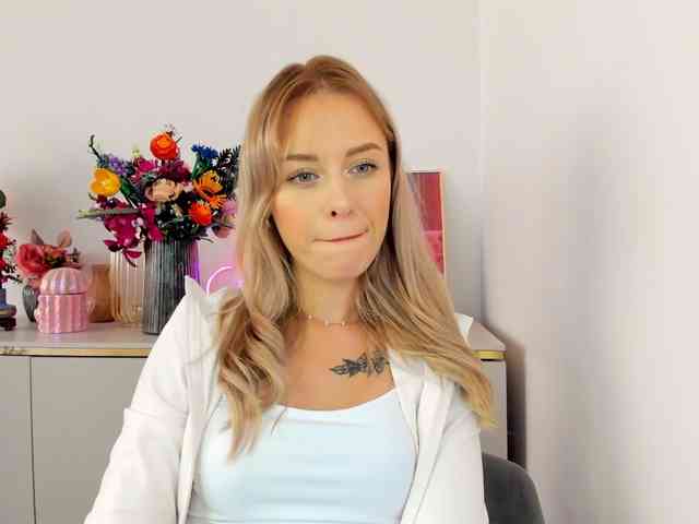 CindyGlam webcam