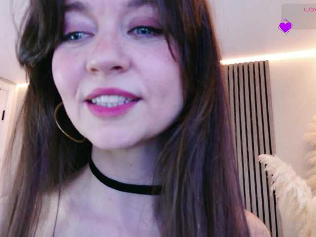 ElfaElle's BongaCams show and profile
