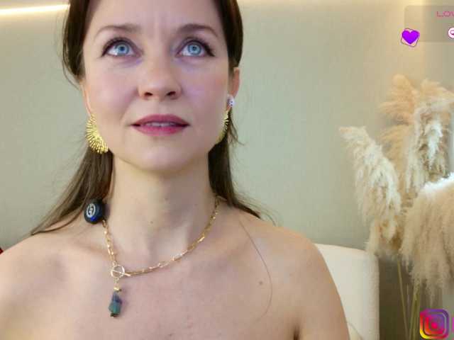 ElfaElle's BongaCams show and profile