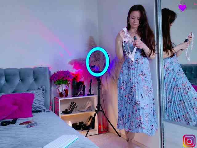 private live cam ElfaElle
