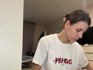 -EmilyJones- Porn Show