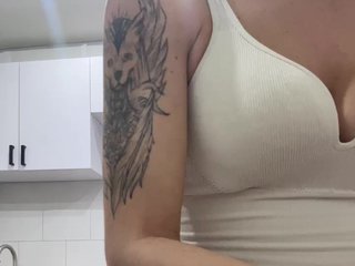 -EmilyJones- Porn Show