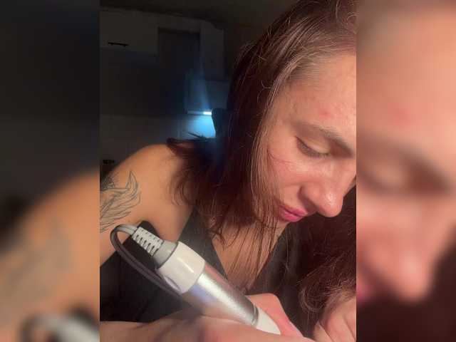 GoodLexi's BongaCams show and profile