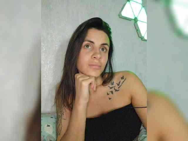 -EmilyJones- webcam