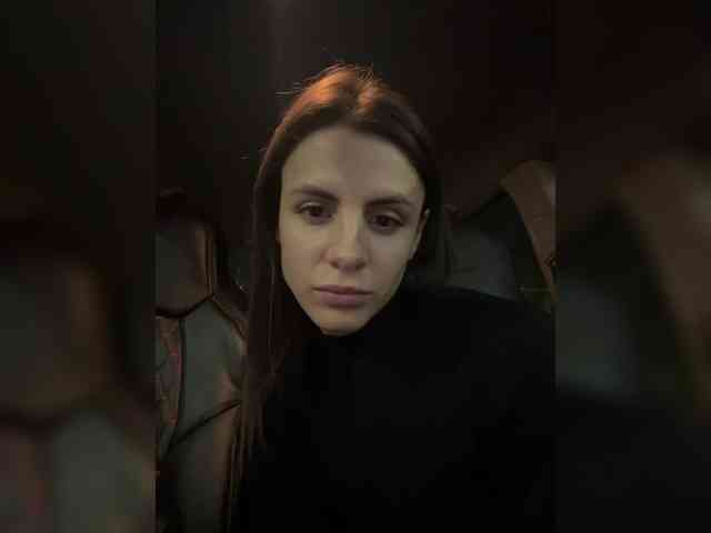 -EmilyJones- webcam