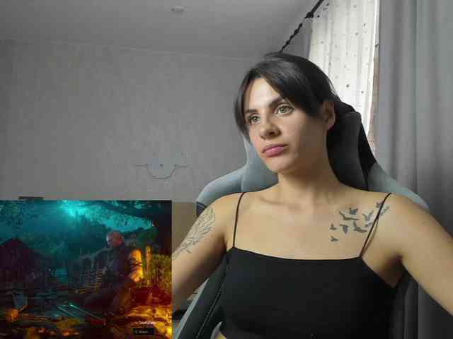 -EmilyJones- webcam
