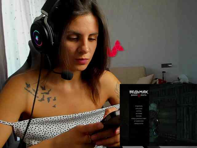 -EmilyJones- webcam