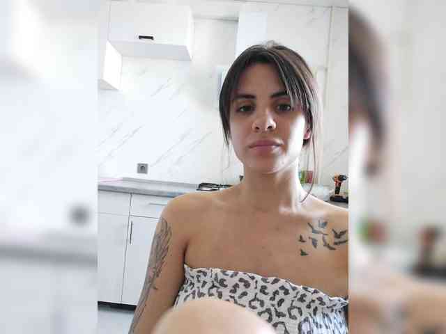 -EmilyJones- webcam