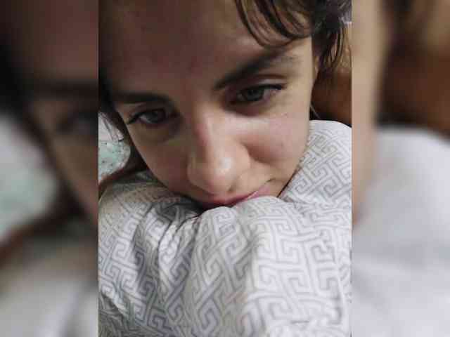 -EmilyJones- webcam