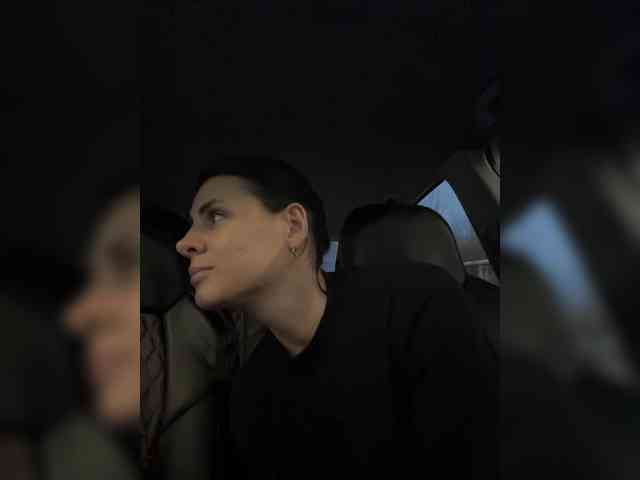-EmilyJones- webcam