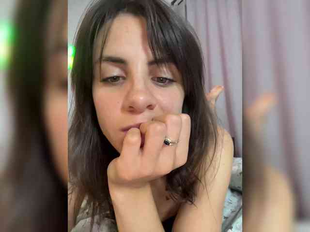 -EmilyJones- webcam