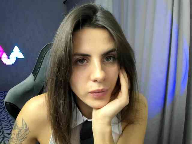 -EmilyJones- webcam