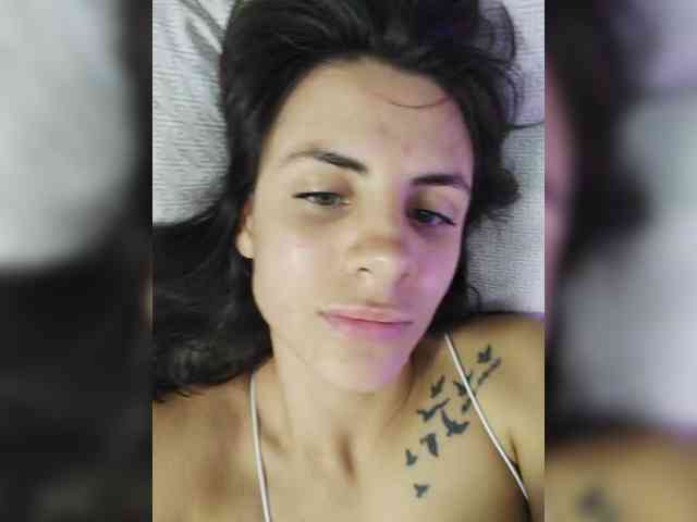 -EmilyJones- webcam