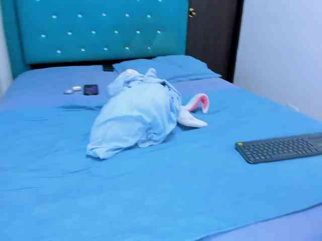 Couple-SQUIRT webcam