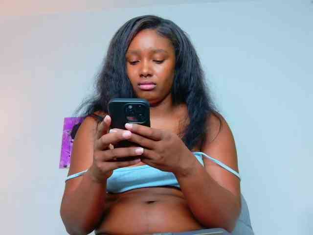 Black-gem18 webcam
