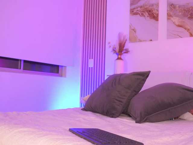 LillyThomps's BongaCams show and profile