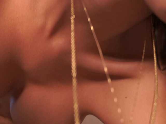 LillyThomps's BongaCams show and profile