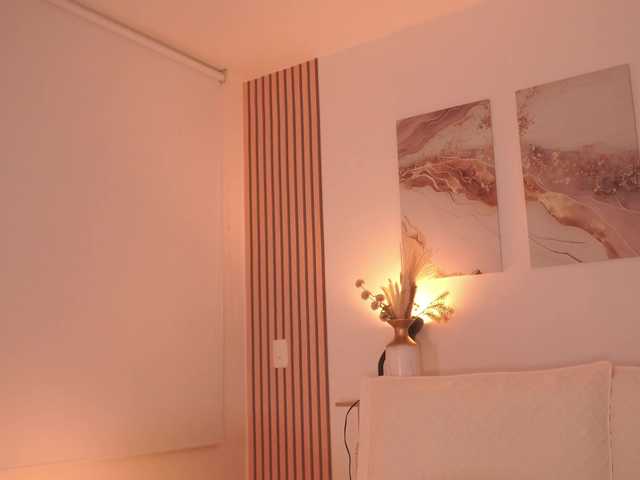 LillyThomps's BongaCams show and profile