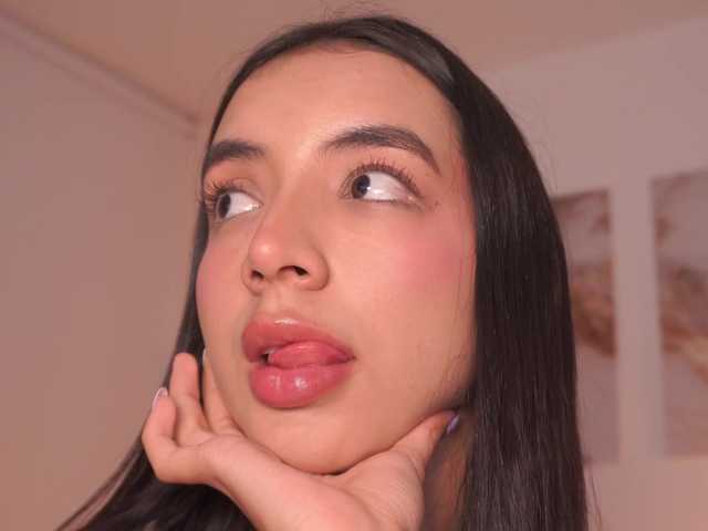 LillyThomps's BongaCams show and profile