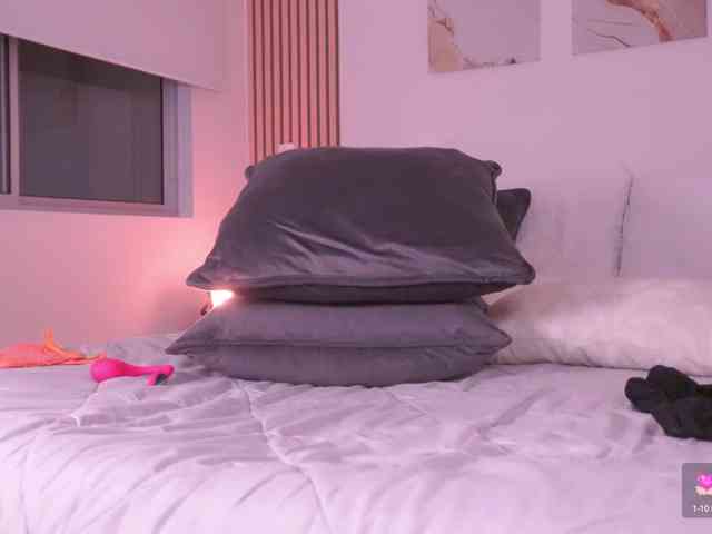 LillyThomps webcam