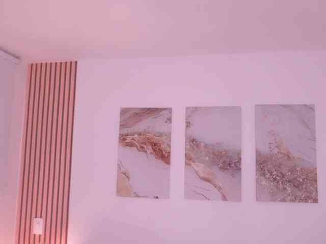 LillyThomps webcam