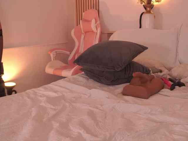 LillyThomps LillyThomps