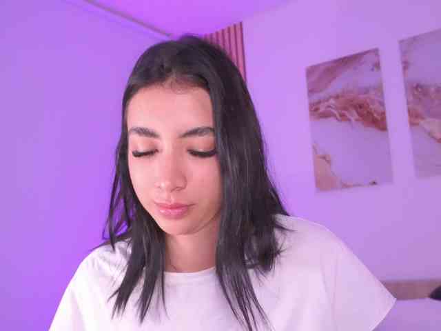 LillyThomps webcam