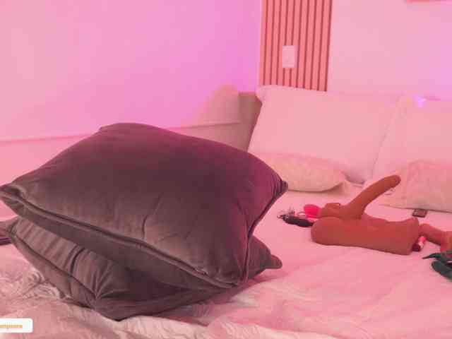 LillyThomps LillyThomps