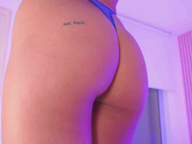 LillyThomps webcam