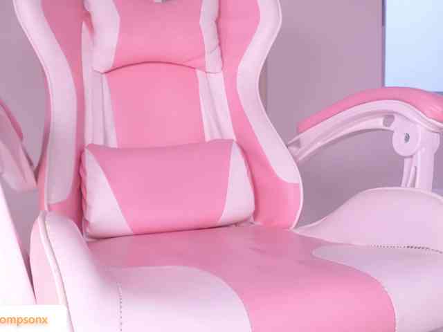 LillyThomps webcam