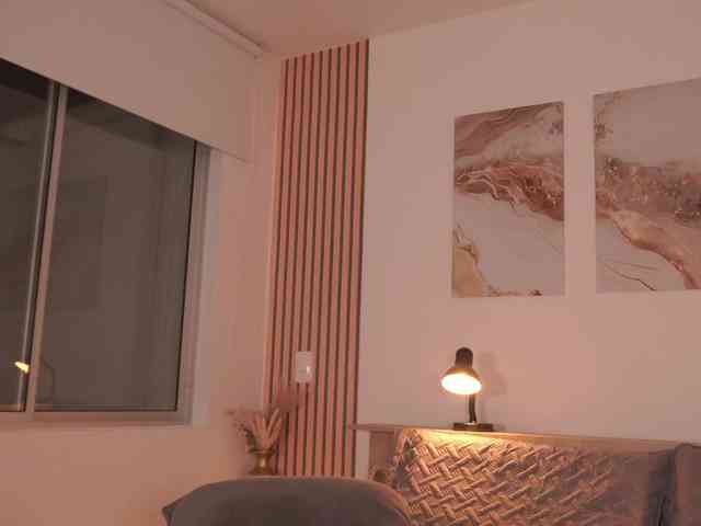 LillyThomps Live Webcam on BongaCams