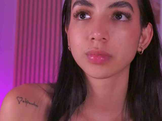 LillyThomps webcam