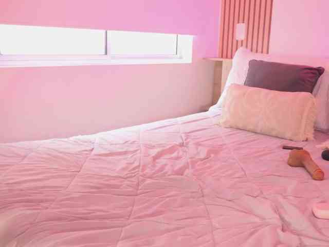 LillyThomps webcam