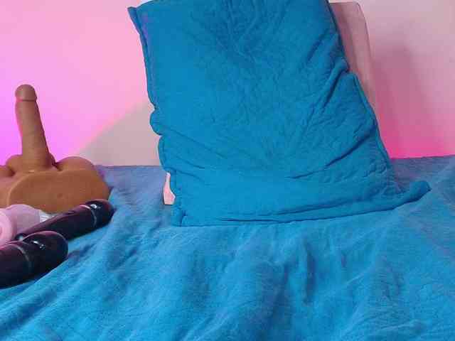 adult video cam Celeste-mrg