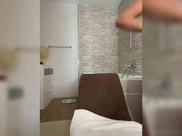 nude webcam chat room Anet1504