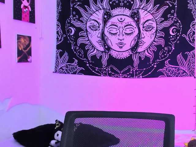 Salome-sweet's BongaCams show and profile