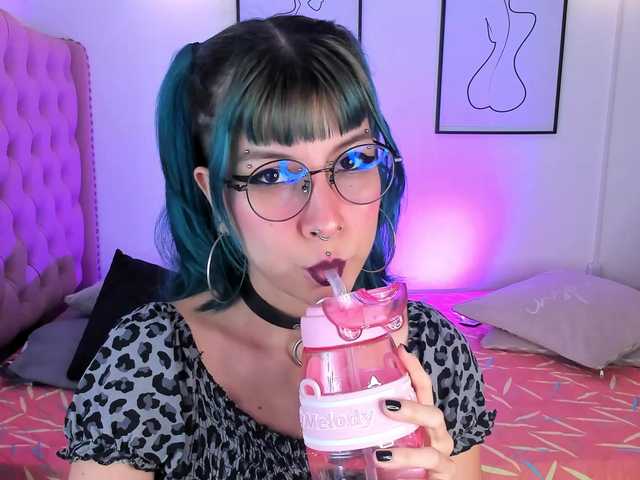 Salome-sweet webcam bongacams model stream image