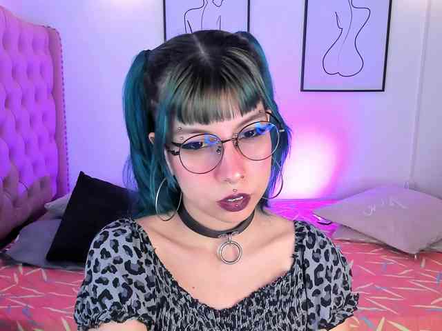 Salome-sweet webcam