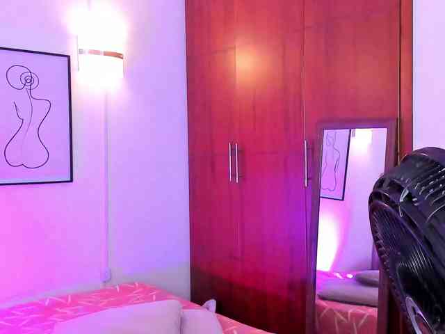 Salome-sweet webcam