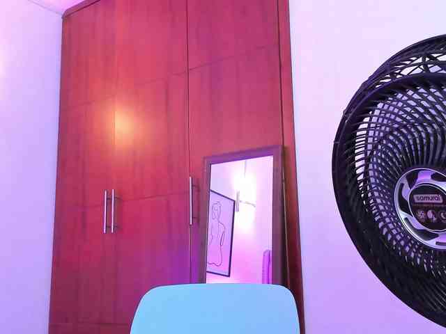 Salome-sweet webcam