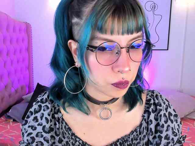 Salome-sweet webcam