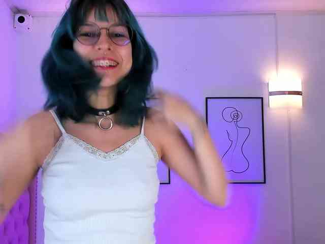 Salome-sweet webcam