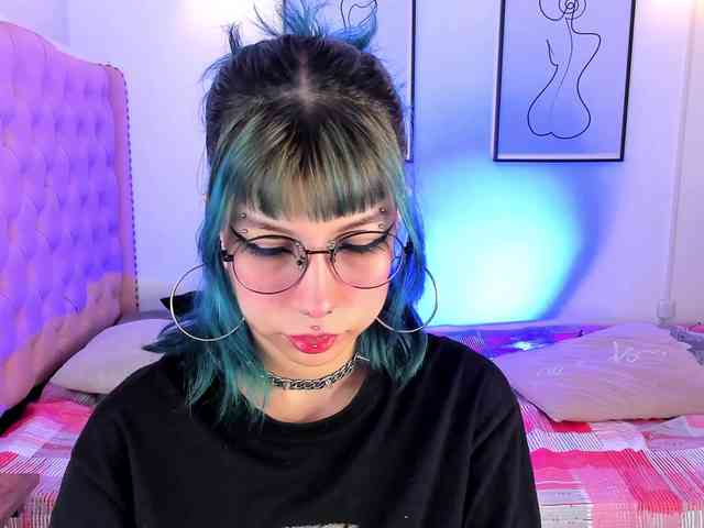 Salome-sweet webcam