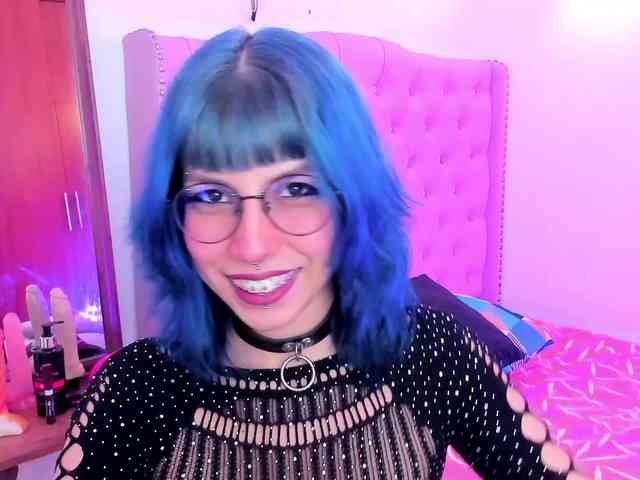 Salome-sweet webcam